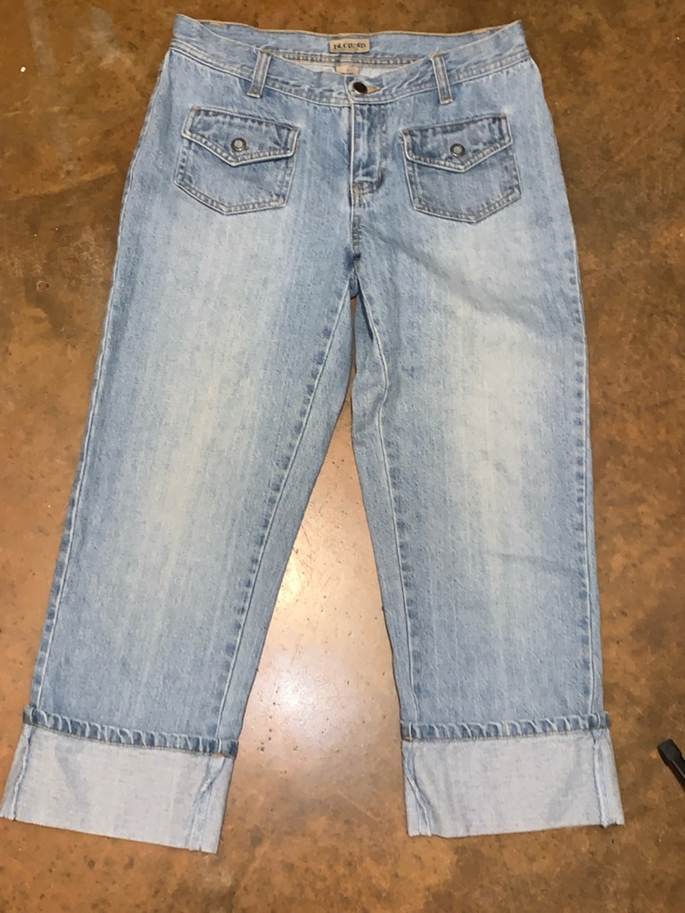 Lee Women’s Light Blue Cropped Capri Jeans with Cuffed Hem